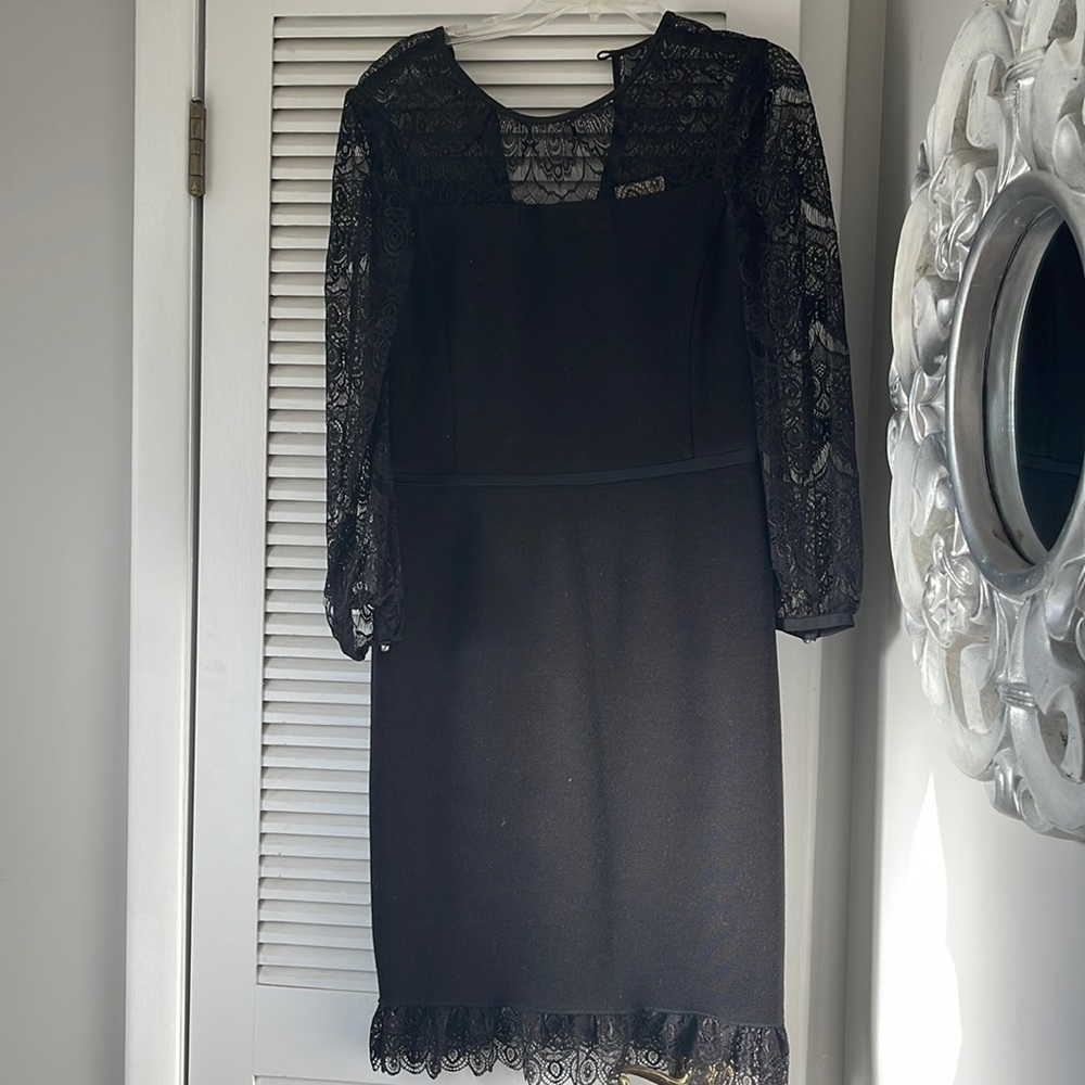 Tory Burch women’s dress size M !